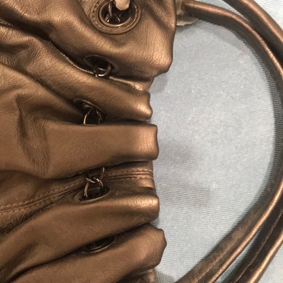 Large new silver purse - Picture 3 of 5